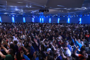 Padre Manzotti apresenta show de evangelização no Encontro Nacional de Campistas