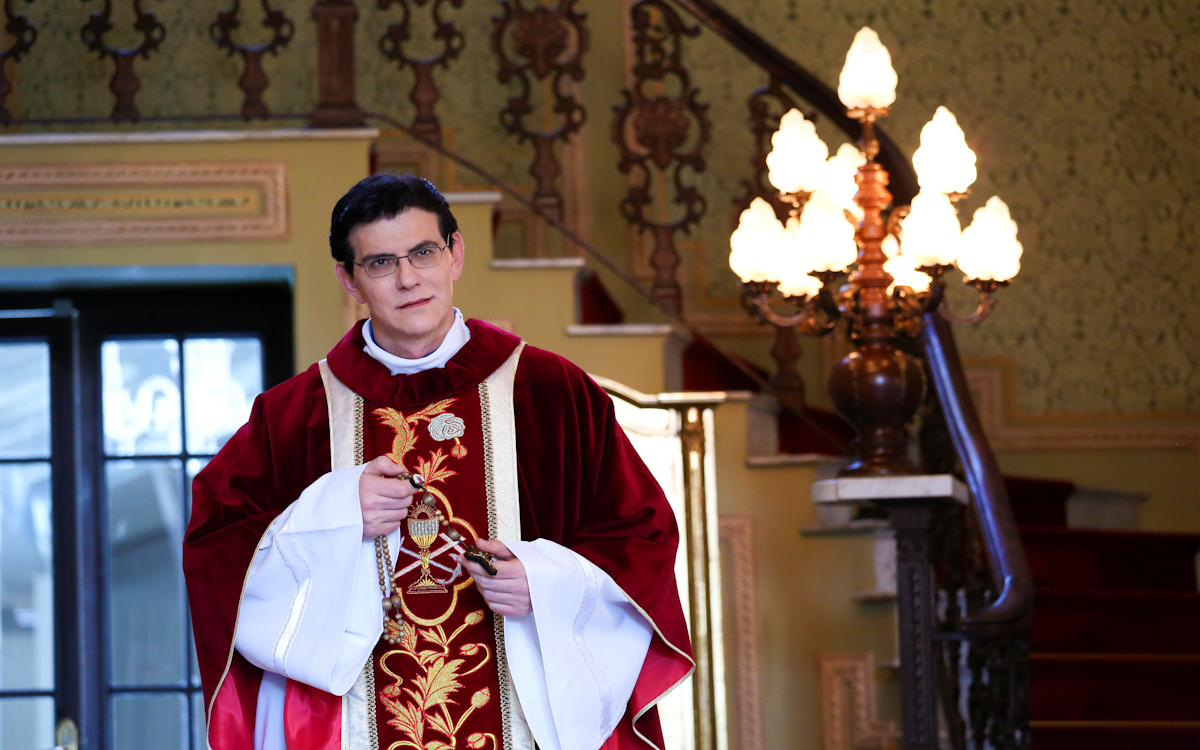 Padre Manzotti lança seu mais novo best seller: “Combate Espiritual – No dia a dia”