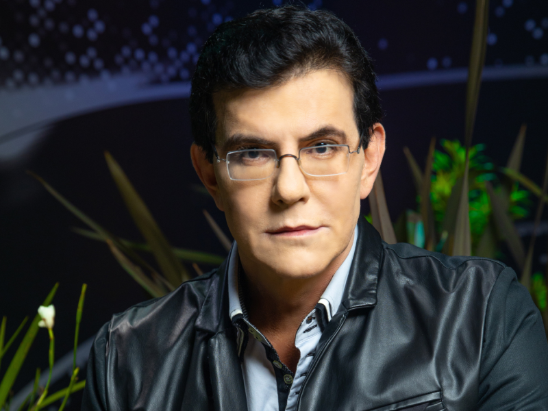 Padre Reginaldo Manzotti lidera o Top 5 das rádios FM do Brasil