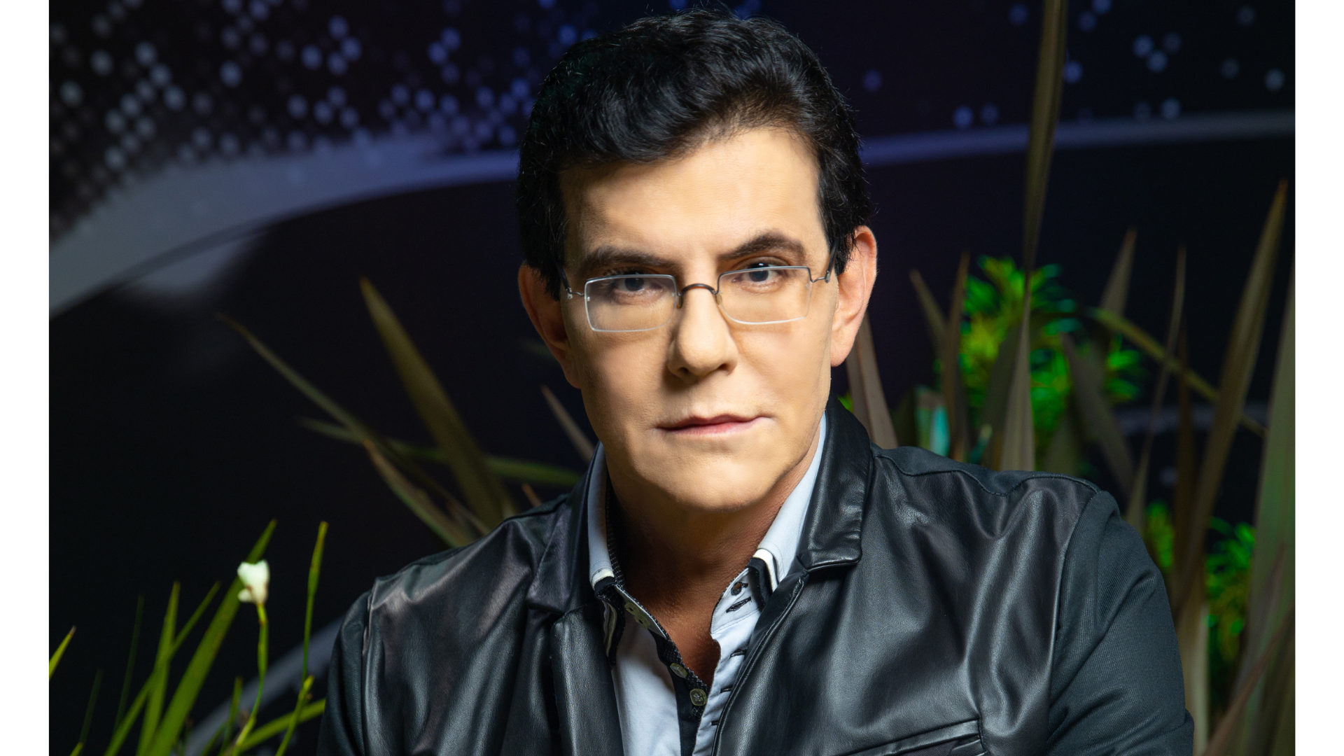 Padre bate recorde no Youtube e completa 20 anos no rádio