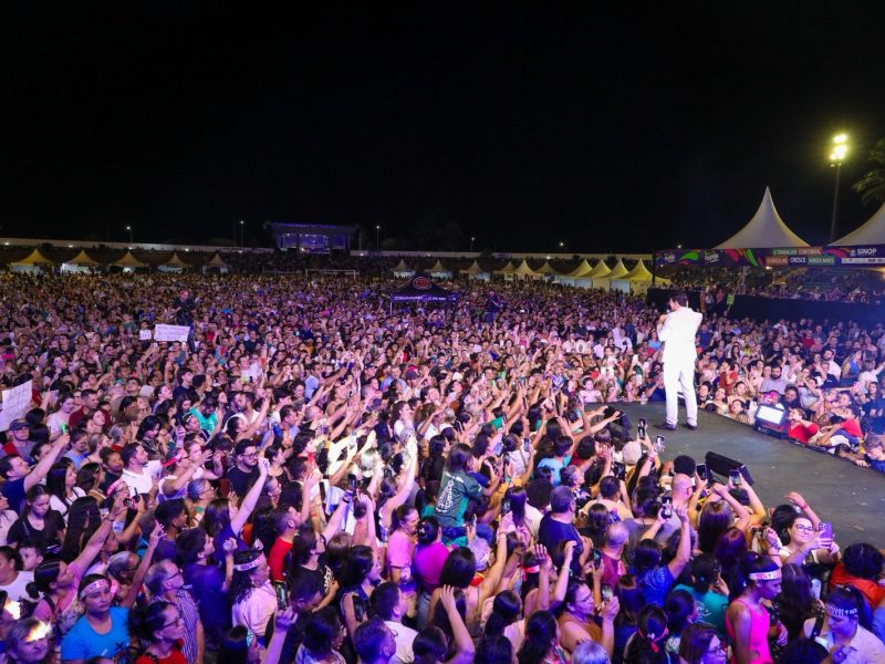 Mais de 25 mil pessoas participaram do show do Padre Manzotti em Sinop (MT)