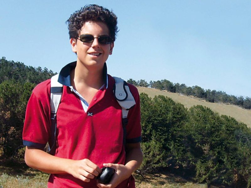 Conheça Carlo Acutis: o jovem que fez da Eucaristia sua estrada para o Céu
