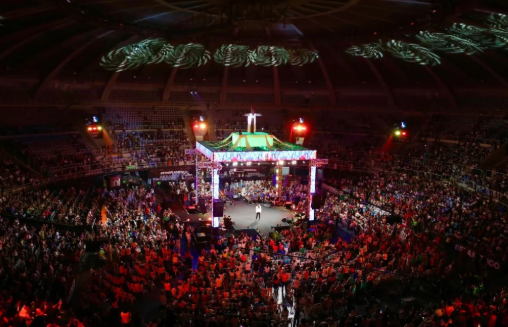 Milhares de fiéis lotaram o Maracanãzinho no II Evangelizar É Preciso Rio de Janeiro