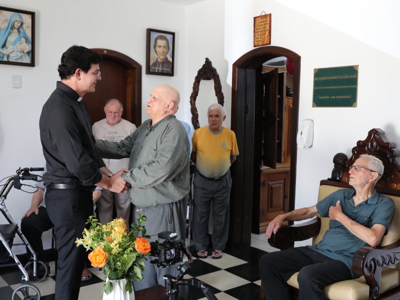 Dia Mundial dos Avós e Idosos: Padre Reginaldo Manzotti reforça o compromisso com o cuidado e a valorização da pessoa idosa
