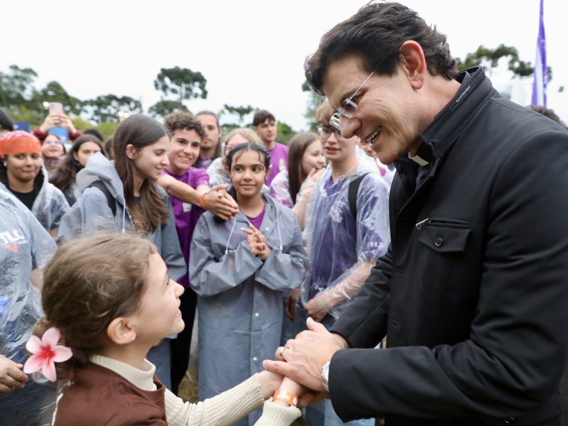 Padre Reginaldo Manzotti participa do DNJ Curitiba e reforça proximidade com a juventude