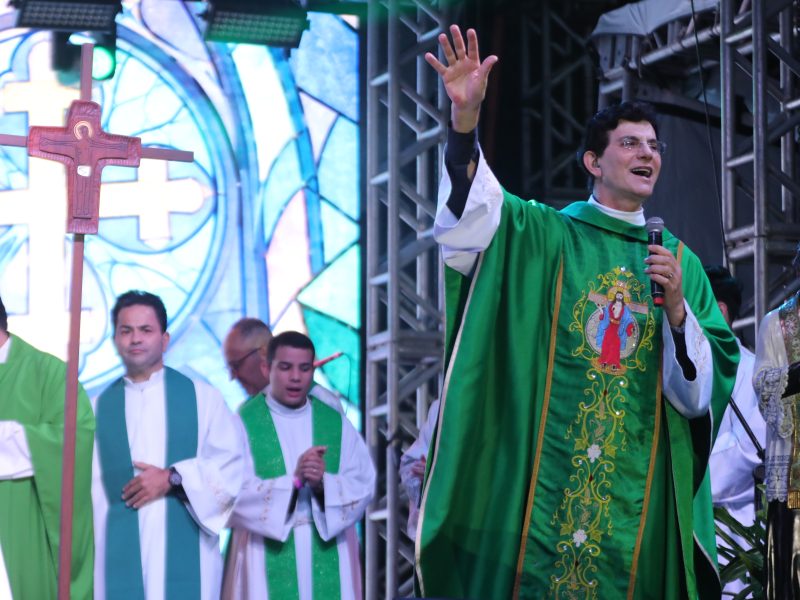 Padre Reginaldo Manzotti participou do DNJ